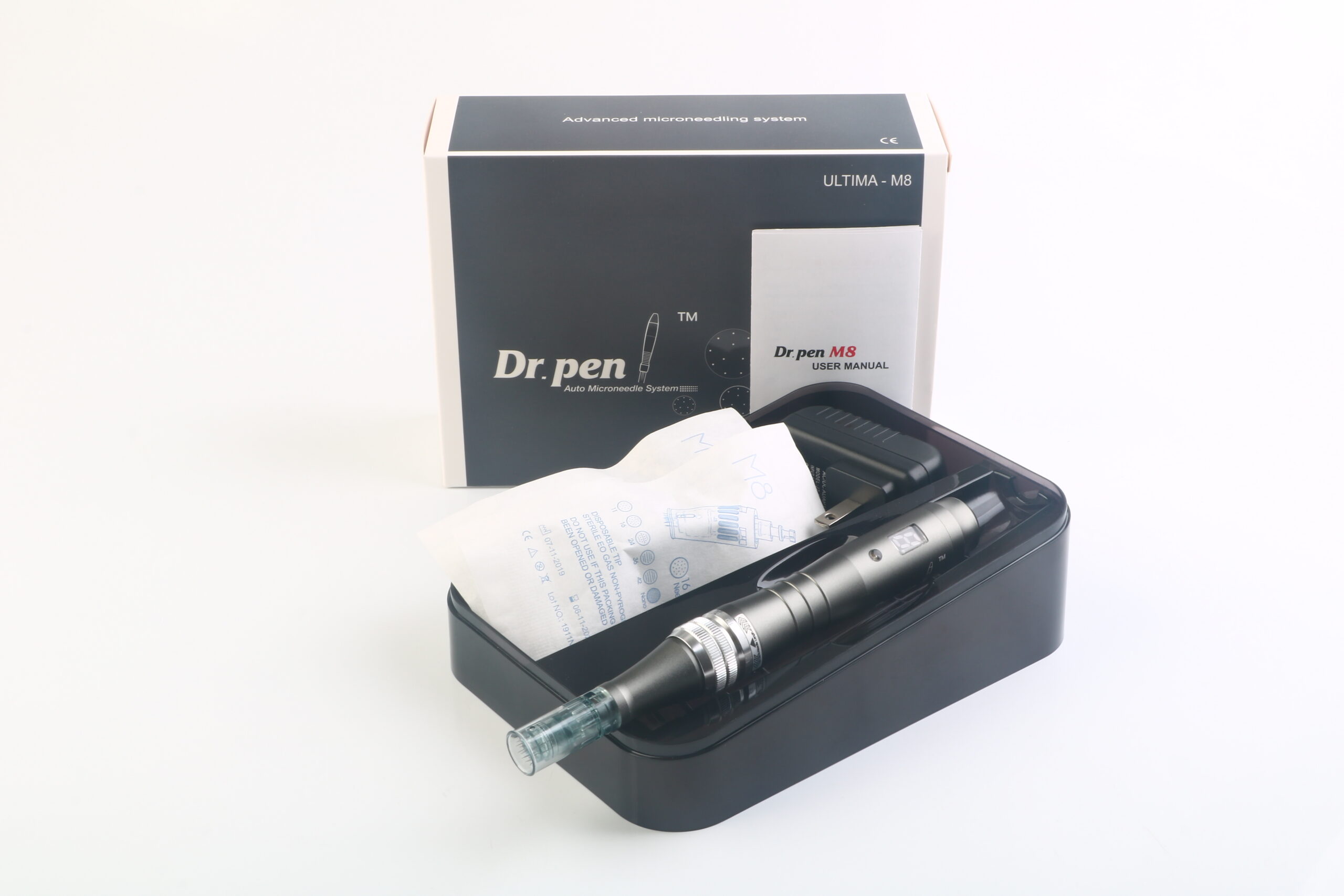 Dr. Pen M8 microneedling pen package contents